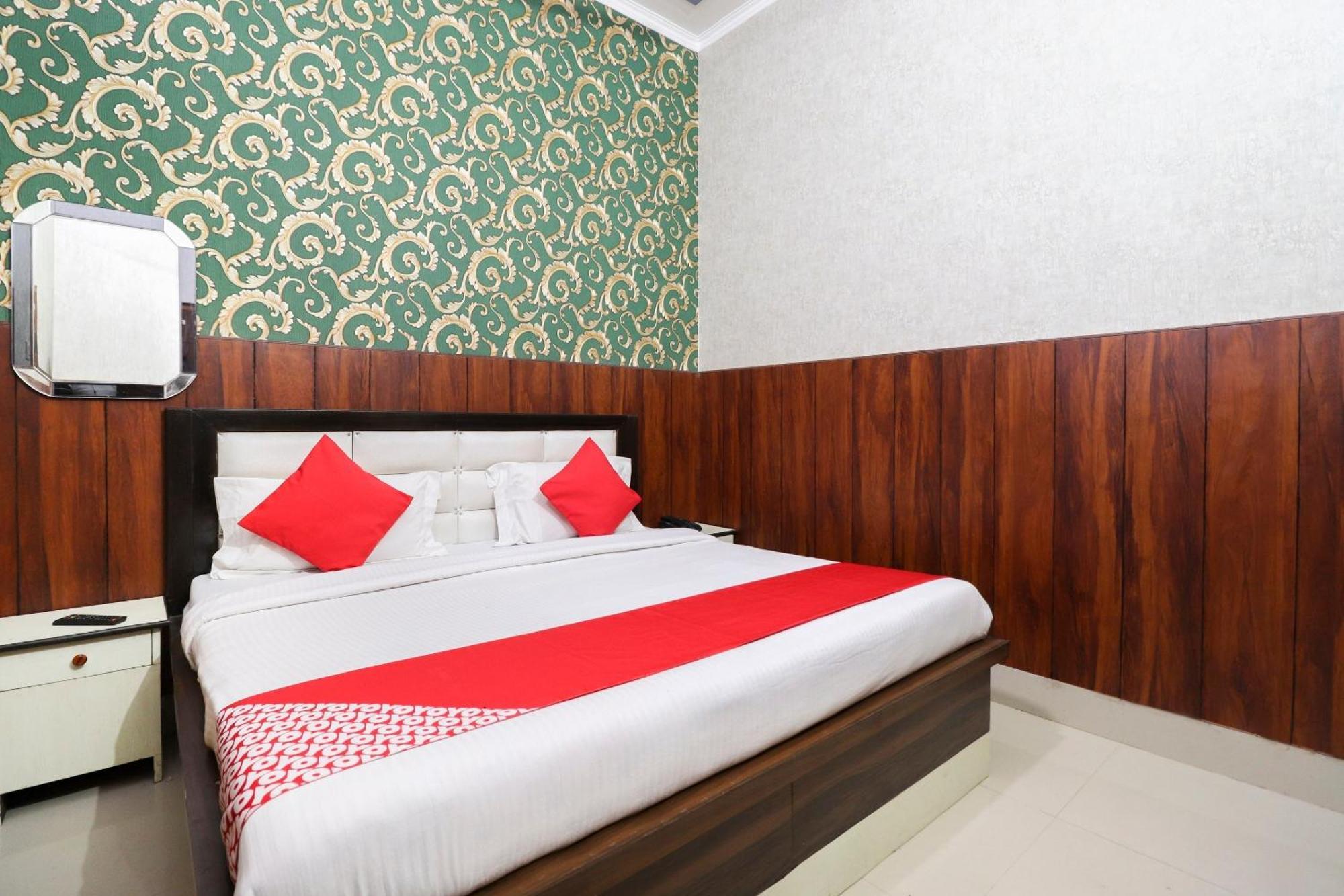Hotel O Moon Light Roorkee Екстер'єр фото