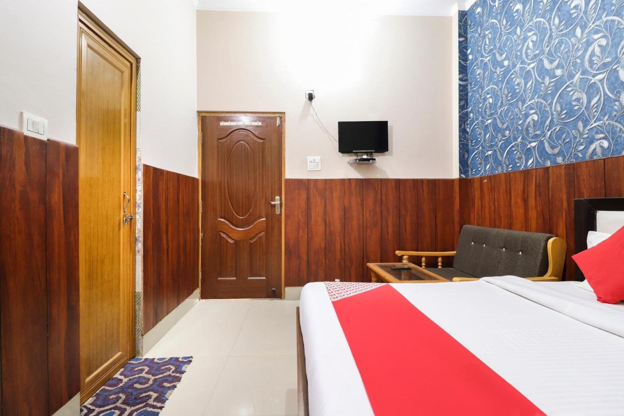 Hotel O Moon Light Roorkee Екстер'єр фото
